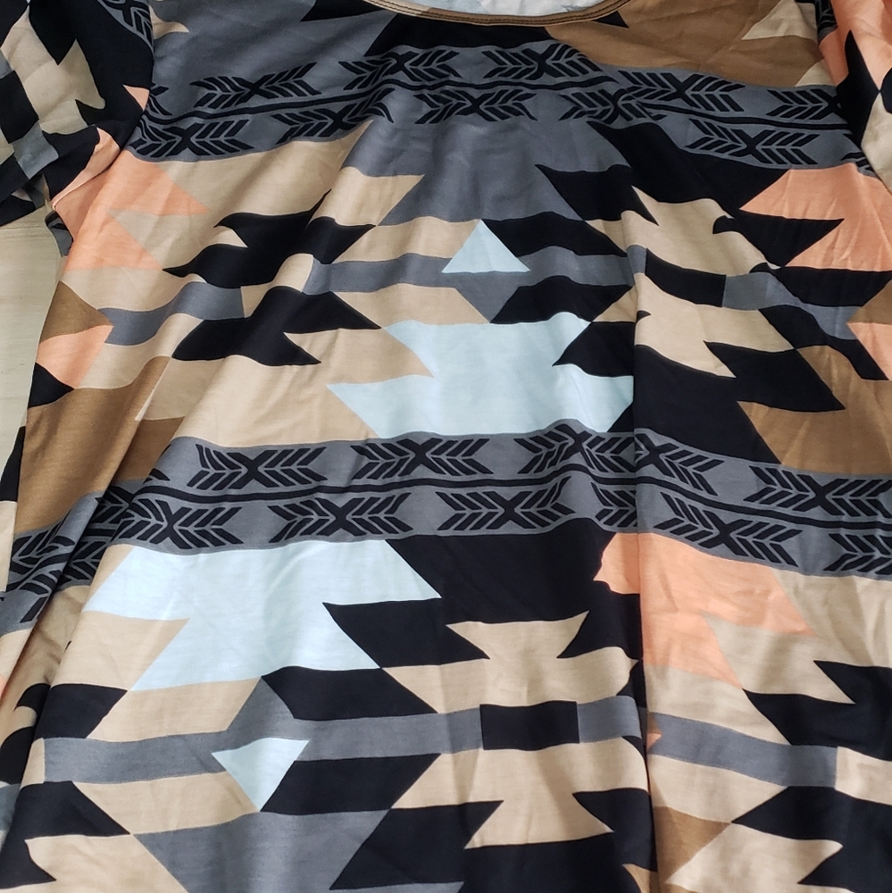 Lularoe top